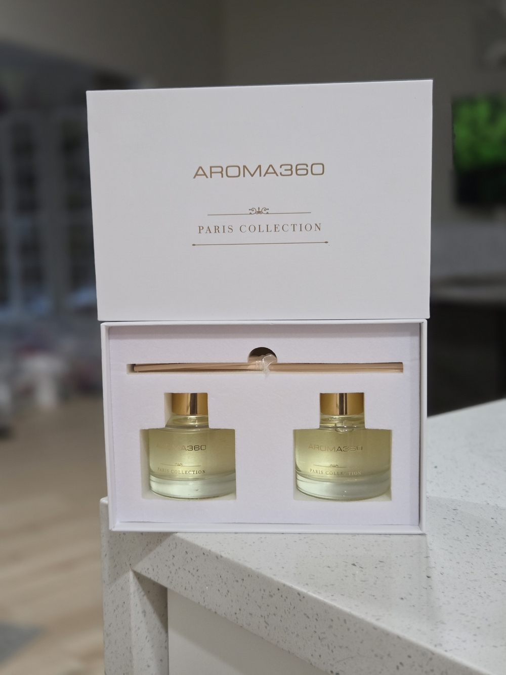 Aroma360 Paris Collection Reed Diffuser Set - Scent~CHANDELIER